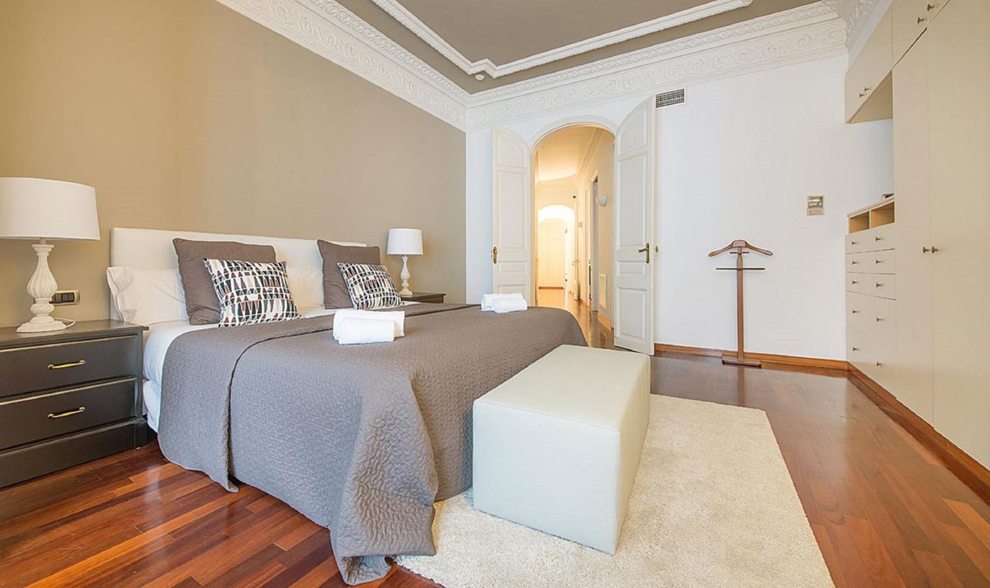 4 En Calle Balmes - Stylish Leilighet *